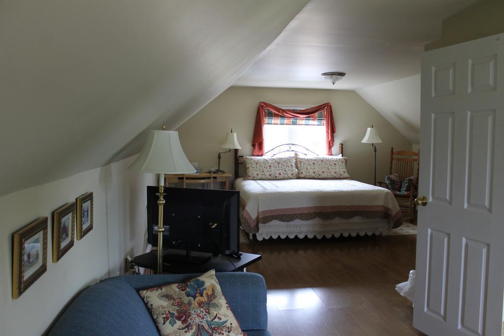 Mackenzie House B&B By Elevate Rooms Port Hawkesbury Habitación foto