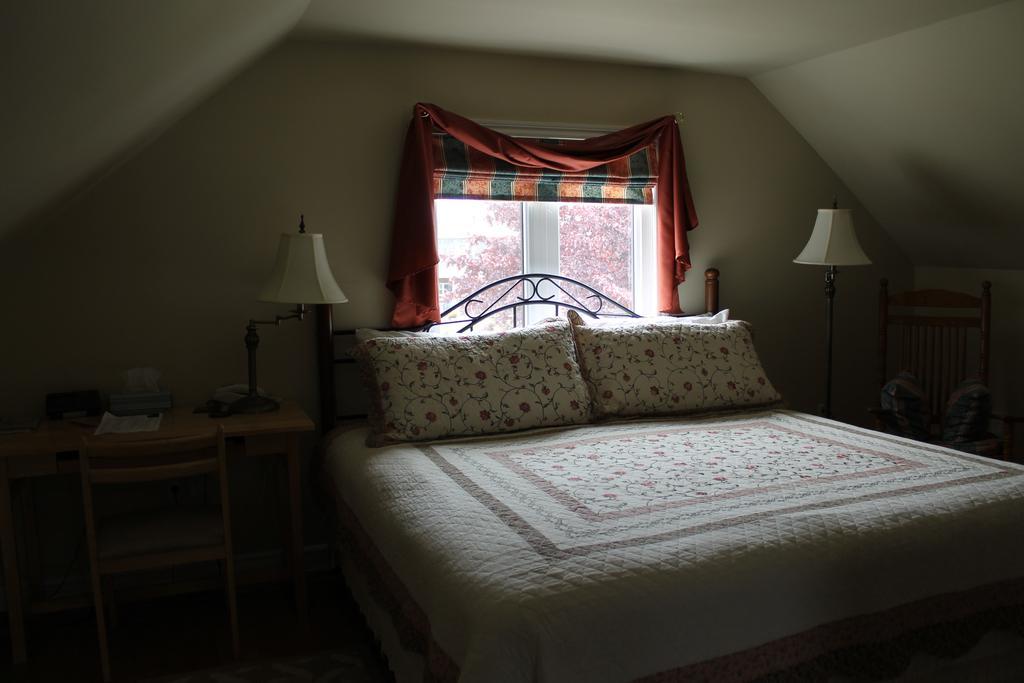 Mackenzie House B&B By Elevate Rooms Port Hawkesbury Habitación foto
