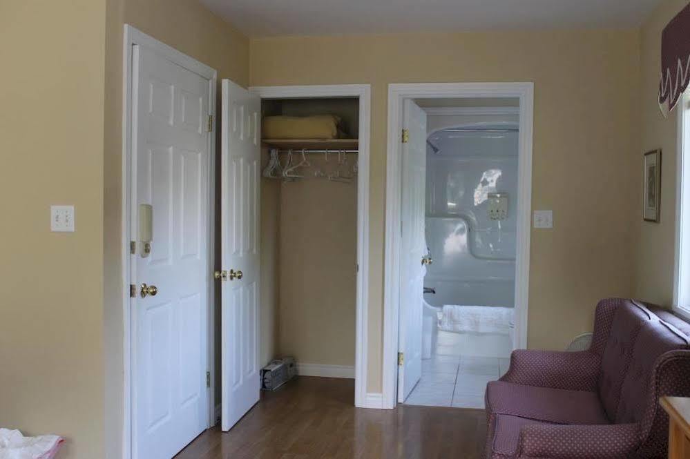 Mackenzie House B&B By Elevate Rooms Port Hawkesbury Exterior foto